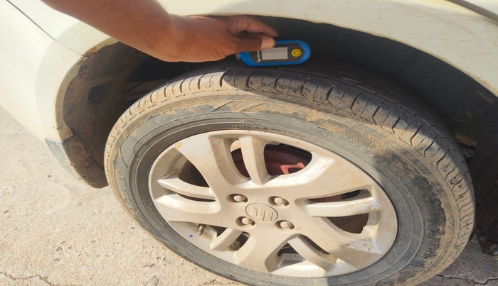 2014 Maruti Swift Dzire ZDI, Diesel, Manual, 1,32,896 km, tyre