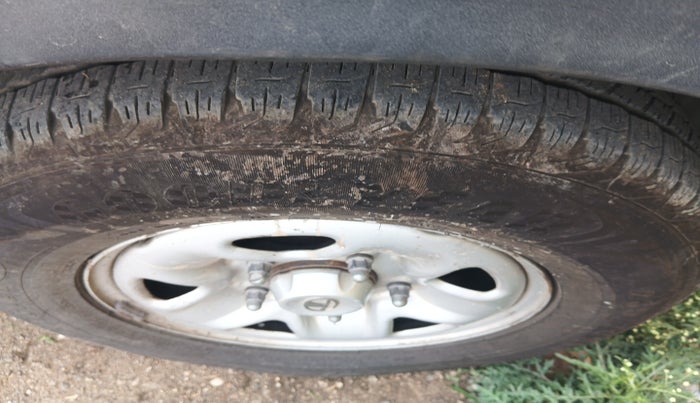 2018 Tata Hexa XE 4X2 6 STR, Diesel, Manual, 1,42,743 km, tyre