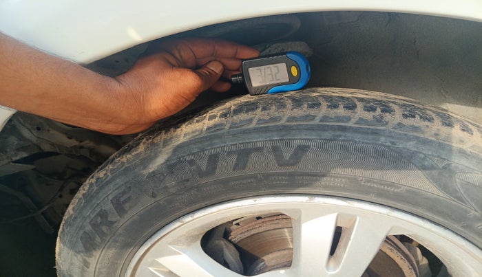 2010 Hyundai i20 SPORTZ 1.2, Petrol, Manual, 1,02,749 km, tyre