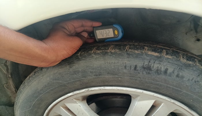 2010 Hyundai i20 SPORTZ 1.2, Petrol, Manual, 1,02,749 km, tyre