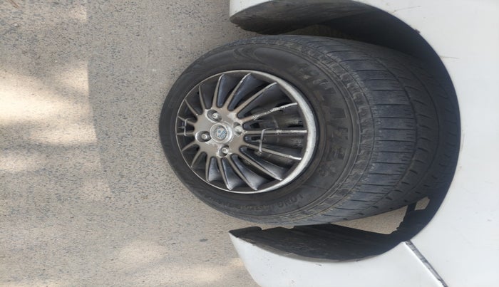 2016 Maruti Wagon R 1.0 LXI, Petrol, Manual, 1,07,267 km, tyre