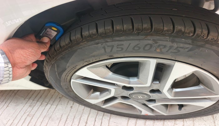 2022 Tata TIGOR XZA PLUS PETROL, Petrol, Automatic, 6,689 km, tyre