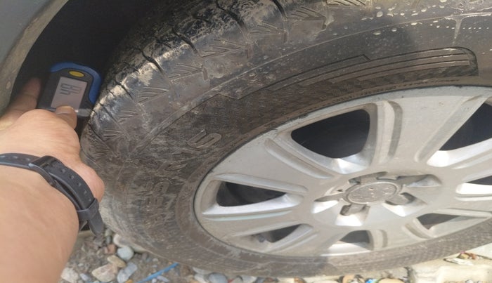 2014 Audi Q3 2.0 TDI QUATTRO, Diesel, Automatic, 1,13,400 km, tyre