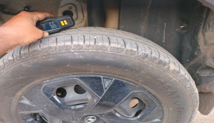 2024 Tata PUNCH PURE MT, Petrol, Manual, 26,901 km, tyre