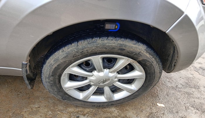 2014 Mahindra E2O T2, Electric, Automatic, 16,293 km, tyre