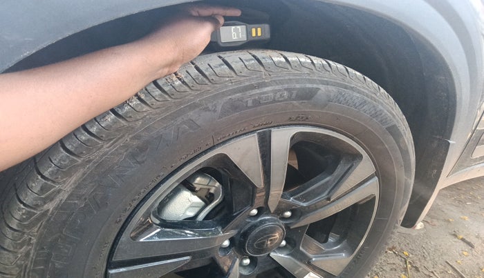 2024 Tata NEXON Creative Plus 1.2 Revotron 7DCA Dark Edition, Petrol, Automatic, 8,123 km, tyre