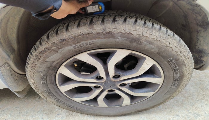 2014 Nissan Terrano XV D THP 110 PS, Diesel, Manual, 1,02,191 km, tyre