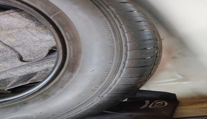 2020 KIA SONET HTX 1.0 IMT, Petrol, Manual, 54,355 km, tyre