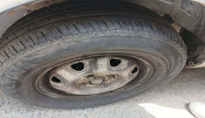 2017 Maruti Eeco 5 STR WITH A/C+HTR, Petrol, Manual, 1,85,453 km, tyre