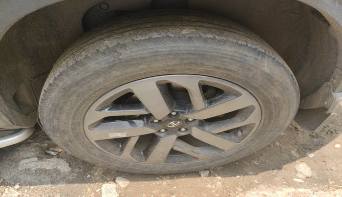 2023 Tata Safari XZA PLUS 6S, Diesel, Automatic, 48,867 km, tyre