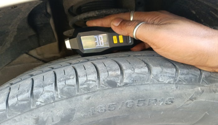 2019 Maruti Ertiga ZXI AT SHVS, Petrol, Automatic, 84,936 km, tyre