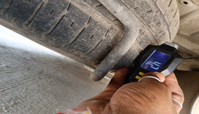 2019 Maruti Ertiga ZXI AT SHVS, Petrol, Automatic, 84,936 km, tyre