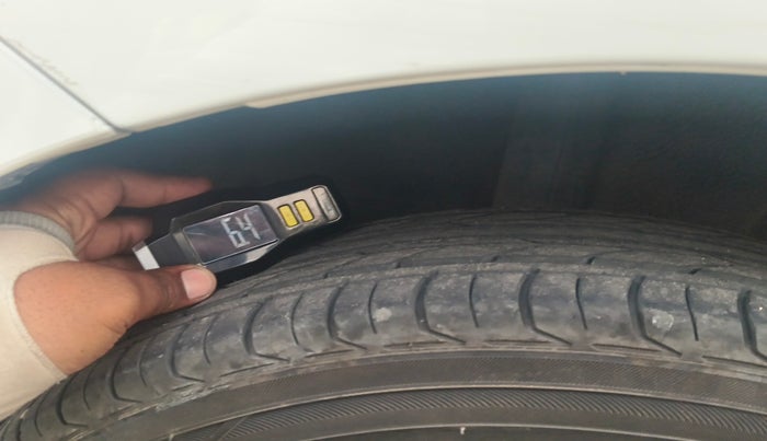 2018 Toyota YARIS VX CVT, Petrol, Automatic, 91,189 km, tyre