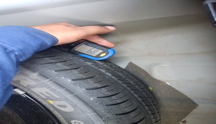 2023 Skoda SLAVIA STYLE 1.0L TSI MT, Petrol, Manual, 35,453 km, tyre