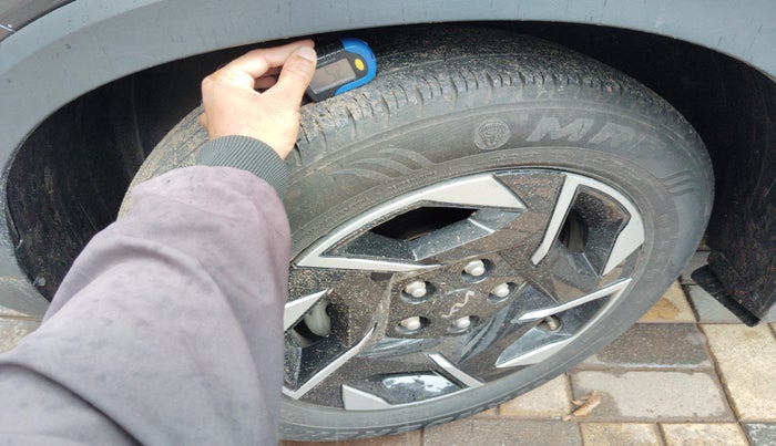 2024 KIA SONET HTK PLUS 1.5 DIESEL MT, Diesel, Manual, 19,798 km, tyre