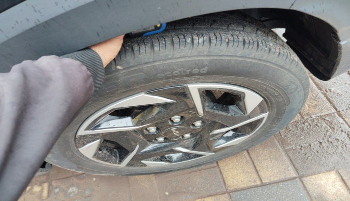 2024 KIA SONET HTK PLUS 1.5 DIESEL MT, Diesel, Manual, 19,798 km, tyre