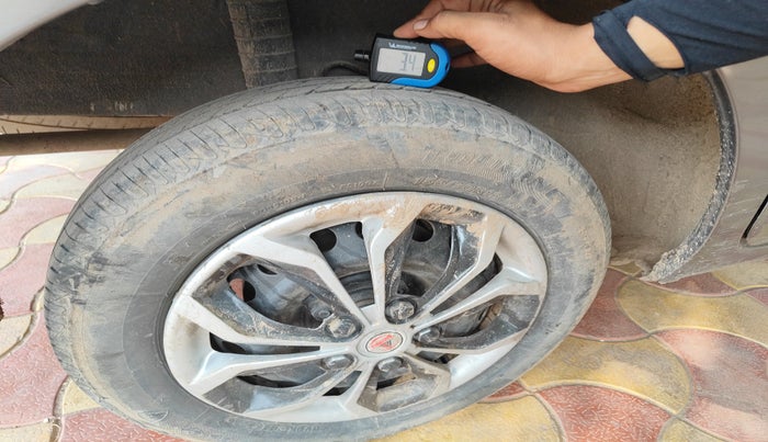 2015 Datsun Go Plus T, Petrol, Manual, 1,10,054 km, tyre