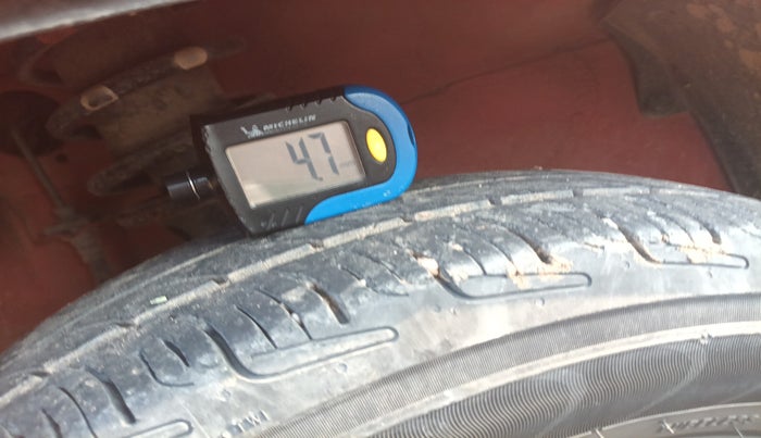 2018 Maruti Alto 800 LXI, Petrol, Manual, 81,395 km, tyre