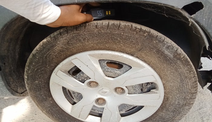 2016 Renault Kwid RXT 0.8, Petrol, Manual, 63,788 km, tyre