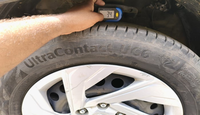 2020 Hyundai Creta EX 1.5 DIESEL, Diesel, Manual, 1,02,295 km, tyre