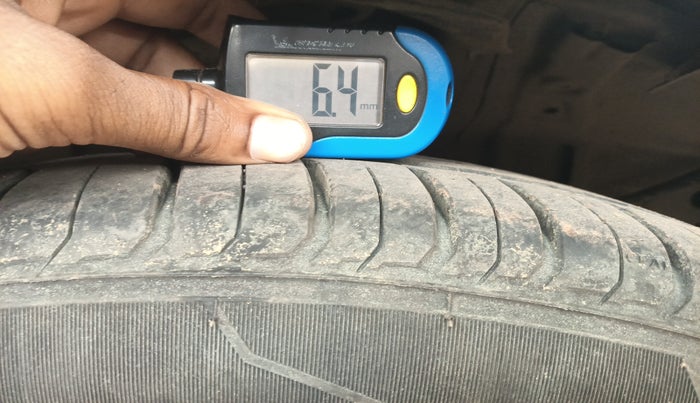 2018 Tata NEXON XZ PLUS PETROL, Petrol, Manual, 1,29,966 km, tyre