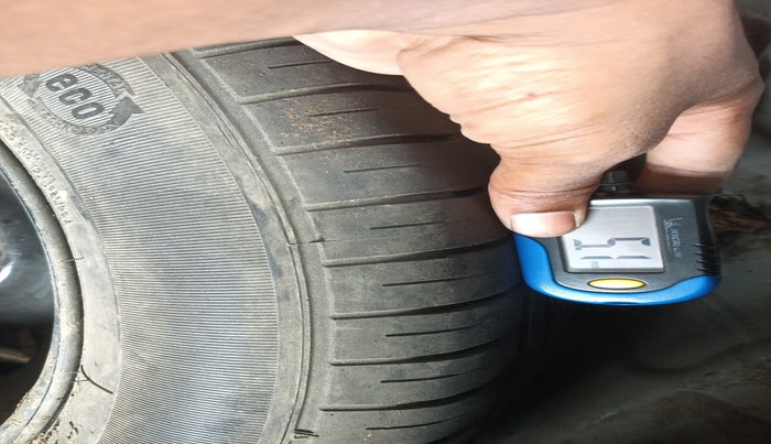 2018 Tata NEXON XZ PLUS PETROL, Petrol, Manual, 1,29,966 km, tyre