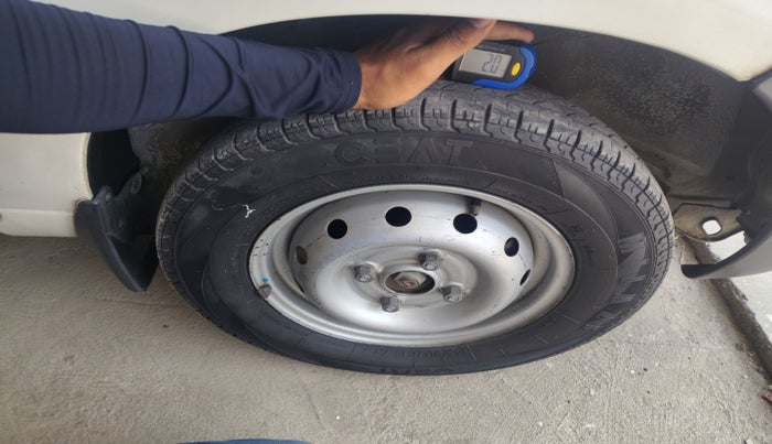 2010 Maruti Alto LX, Petrol, Manual, 73,373 km, tyre