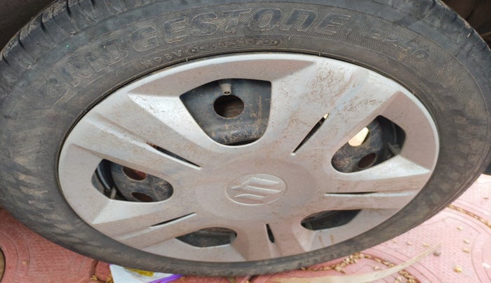 2012 Maruti Wagon R 1.0 VXI, Petrol, Manual, 1,16,261 km, tyre