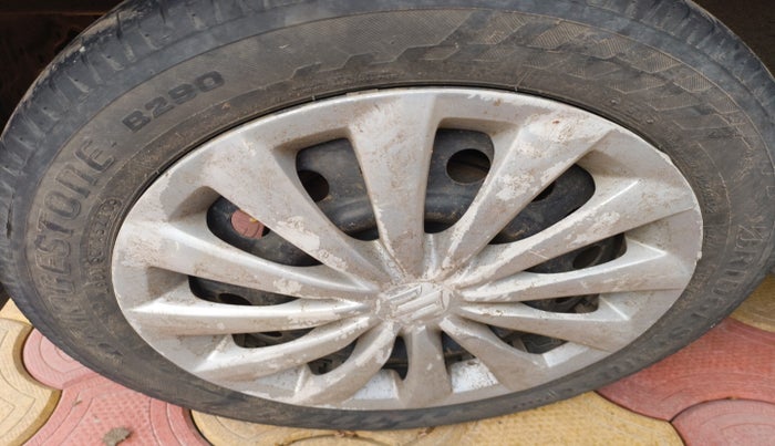 2012 Maruti Wagon R 1.0 VXI, Petrol, Manual, 1,16,261 km, tyre