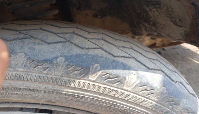 2013 Maruti OMNI E STD, Petrol, Manual, 1,95,900 km, tyre