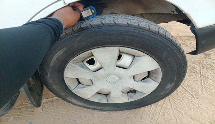 2014 Maruti Eeco 7 STR, Petrol, Manual, 53,830 km, tyre