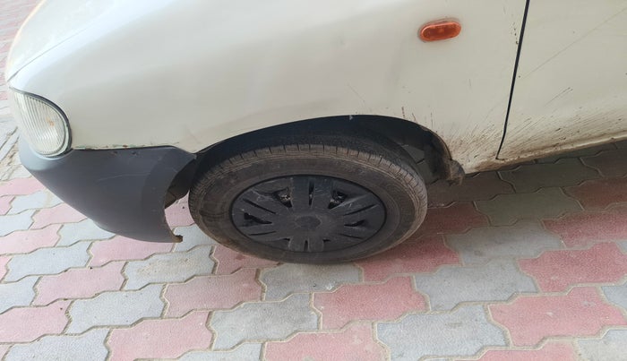 2010 Maruti Alto LXI, Petrol, Manual, 1,10,563 km, tyre