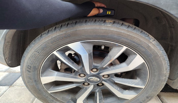 2019 Mahindra XUV300 W8 (O) 1.5 DIESEL, Diesel, Manual, 55,956 km, tyre