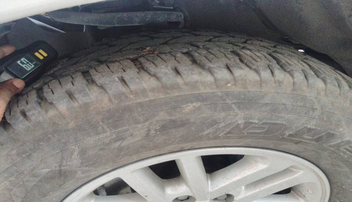 2013 Toyota Fortuner 3.0 4X2 AT, Diesel, Automatic, 1,19,855 km, tyre