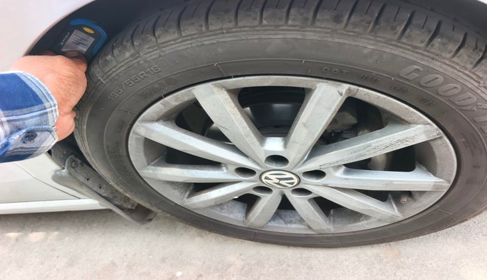 2018 Volkswagen Vento 1.2 TSI HIGHLINE PLUS AT, Petrol, Automatic, 1,03,442 km, tyre