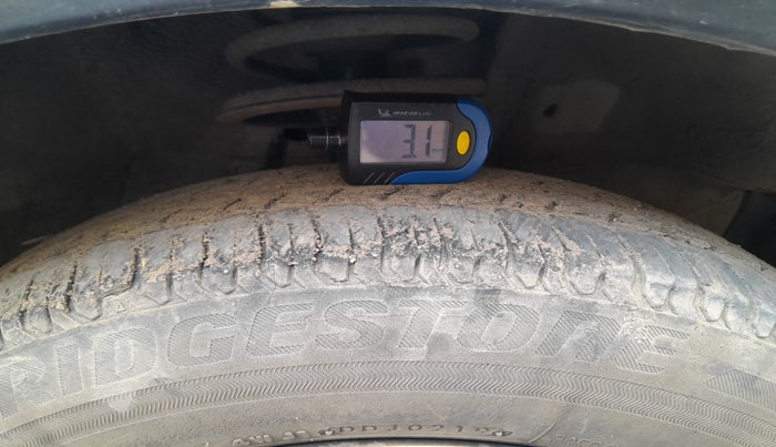 2011 Maruti Swift Dzire VDI, Diesel, Manual, 1,66,794 km, tyre