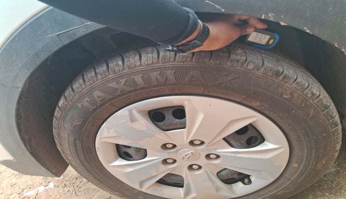 2018 Hyundai Creta E PLUS 1.4 DIESEL, Diesel, Manual, 1,00,476 km, tyre