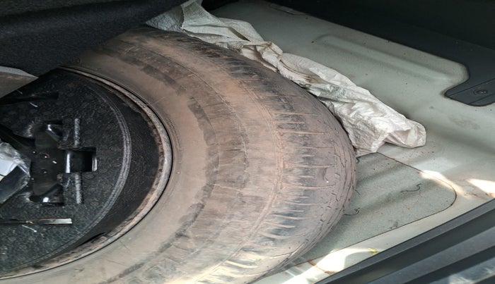 2018 Hyundai Creta E PLUS 1.4 DIESEL, Diesel, Manual, 1,00,476 km, tyre