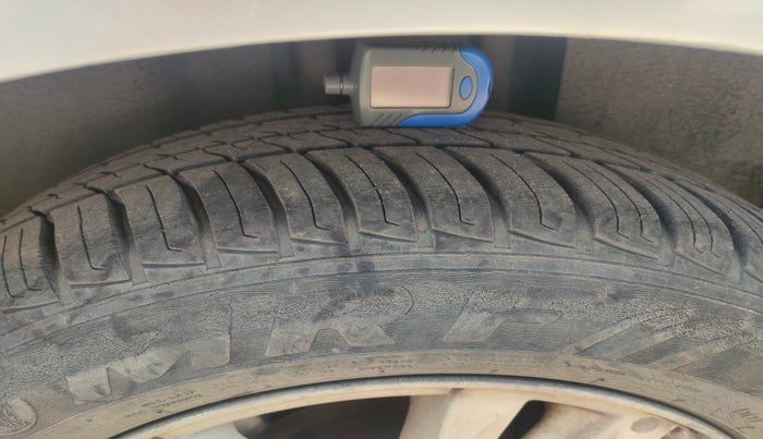 2014 Chevrolet Cruze LTZ, Diesel, Manual, 53,608 km, tyre