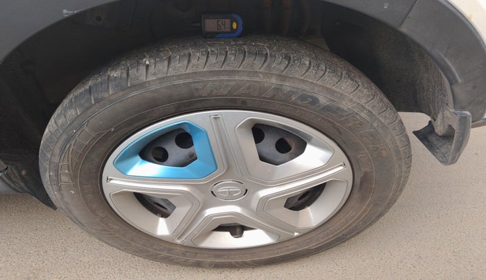 2022 Tata NEXON EV XM, Electric, Automatic, 10,982 km, tyre