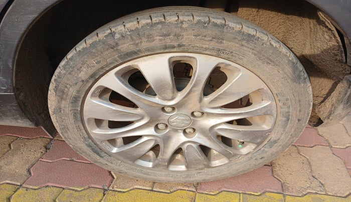 2018 Maruti Baleno ALPHA CVT PETROL 1.2, Petrol, Automatic, 1,32,221 km, tyre