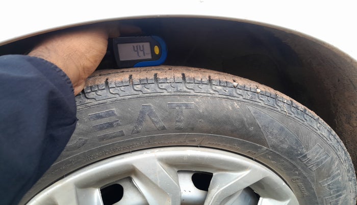 2017 Datsun Redi Go A, Petrol, Manual, 67,232 km, tyre