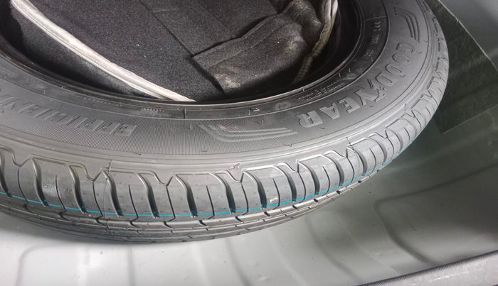 2024 Tata Curvv Accomplished S 1.2 Petrol 7DCA, Petrol, Automatic, 10,476 km, tyre