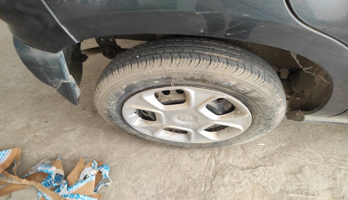 2022 Maruti S PRESSO VXI (O), Petrol, Manual, 10,555 km, tyre