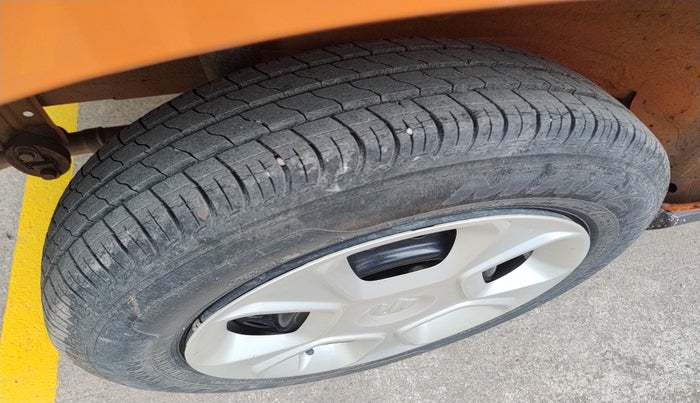 2020 Maruti S PRESSO VXI PLUS AMT, Petrol, Automatic, 24,502 km, tyre