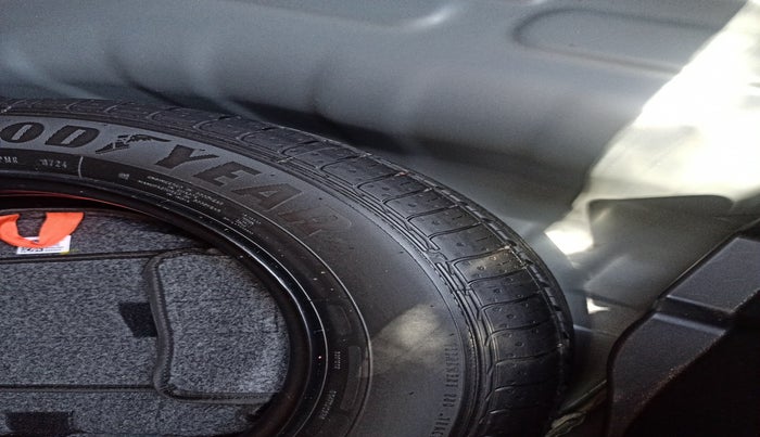 2024 Hyundai VENUE SX (O) 1.0 TURBO DCT, Petrol, Automatic, 9,075 km, tyre