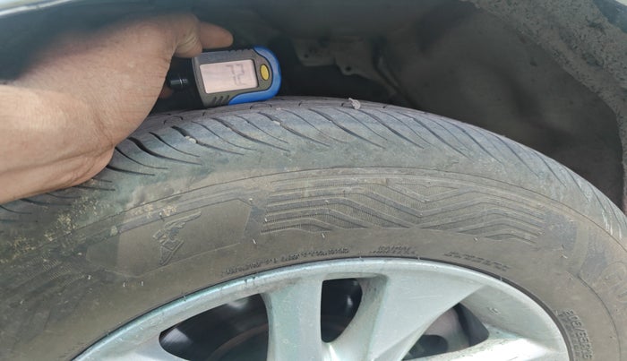 2020 Toyota Innova Crysta 2.4 VX 8 STR, Diesel, Manual, 1,16,716 km, tyre