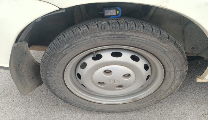 2015 Tata Indigo ECS LS TDI, Diesel, Manual, 37,170 km, tyre