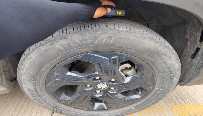 2023 Maruti BREZZA ZXI SMART HYBRID , Petrol, Manual, 12,163 km, tyre