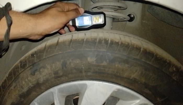 2021 Maruti Ertiga VXI SHVS, Petrol, Manual, 41,628 km, tyre